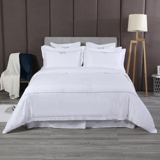 Customized 100% Cotton Hotel Bedding Set